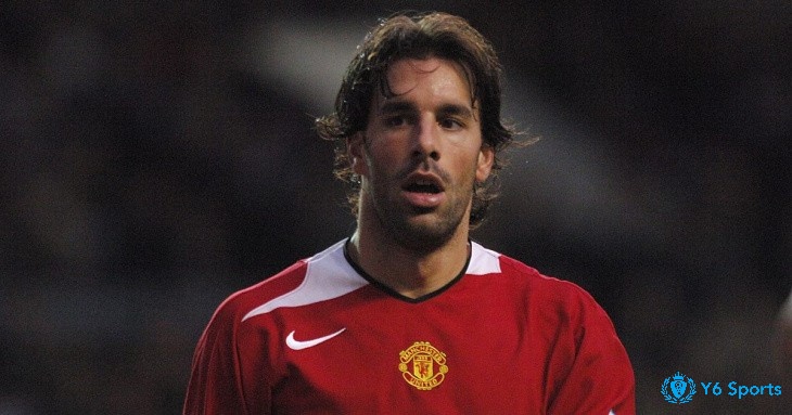 Ông vua vòng cấm Ruud van Nistelrooy