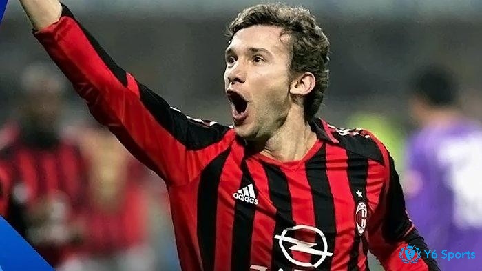 Andriy Shevchenko nằm trong đội hình cầu thủ xuất sắc nhất AC Millan