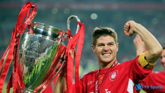 Steven Gerrard nằm Top tiền vệ hay nhất Ngoại hạng Anh