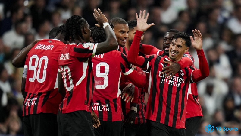 AC Milan nổi bật với lối chơi cực ấn tượng và đẹp mắt làm thoả mãn fan bóng đá