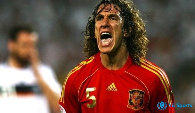 Trung vệ hay nhất World Cup được nhiều người hâm mộ trên thế giới - Carles Puyol (Tây Ban Nha)