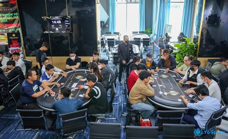 Lựa chọn vị trí của bạn trên bàn poker thông minh